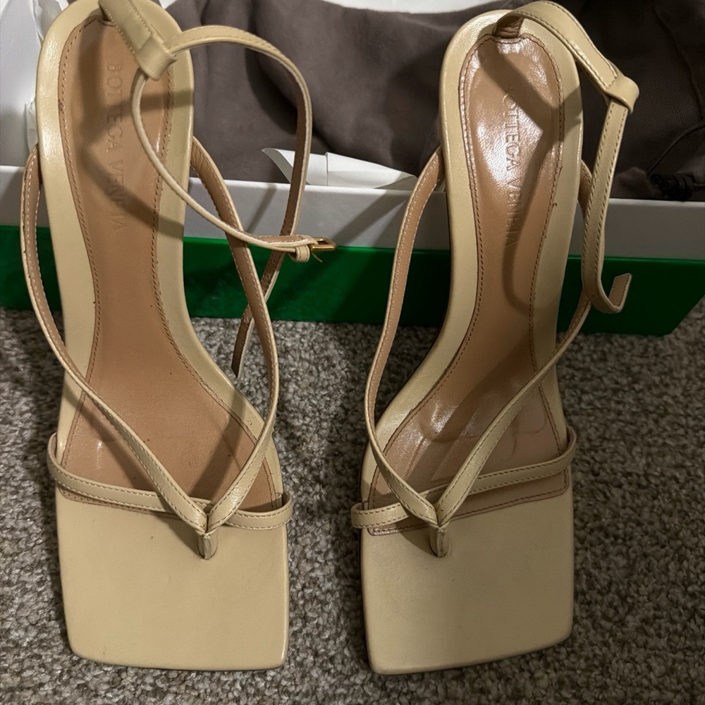 Bottega Veneta Cream Strappy Heels